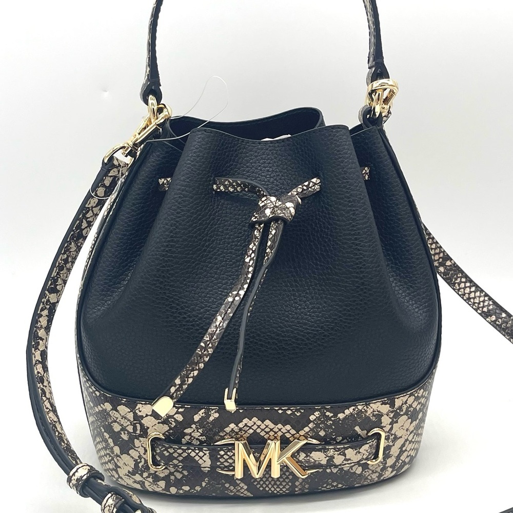 Michael Kors Reed Medium Bucket Messenger Crossbody Bag